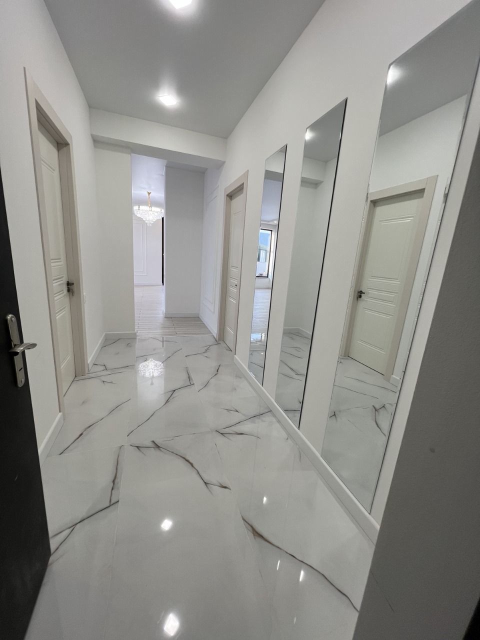 Wohnung in Tiflis, Georgien, 216 m² - Foto 3