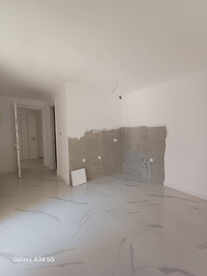 Flat in Bar, Montenegro, 36 m² - picture 2