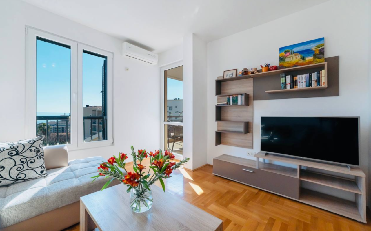 Appartamento a Becici, Montenegro, 69 m² - foto 1