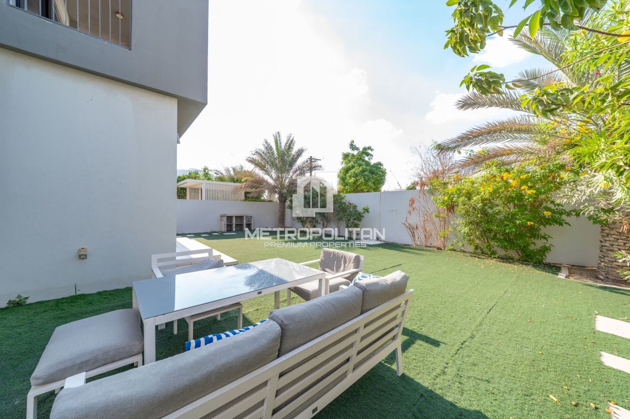 Villa in Dubai, UAE, 292 m² - picture 4