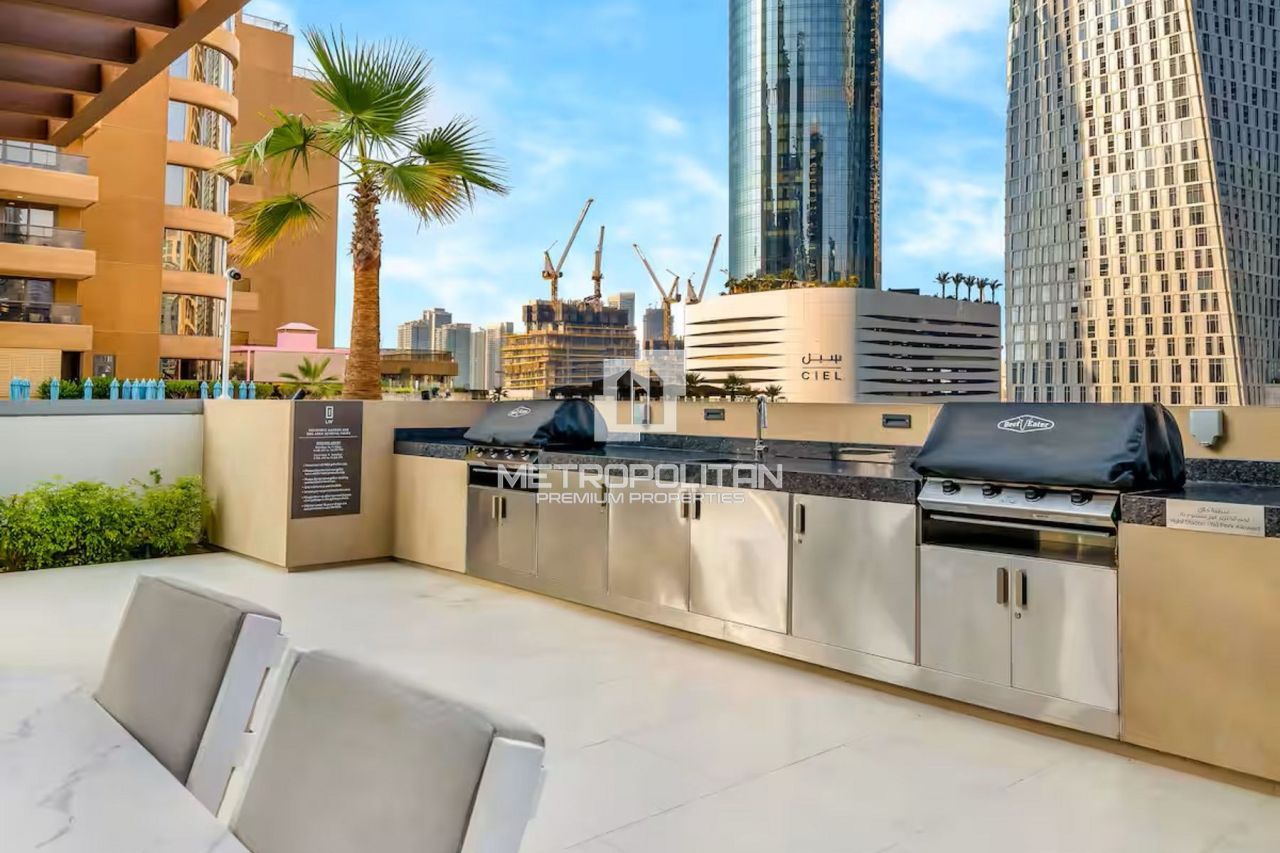 Apartment in Dubai, UAE, 122 m² - picture 16