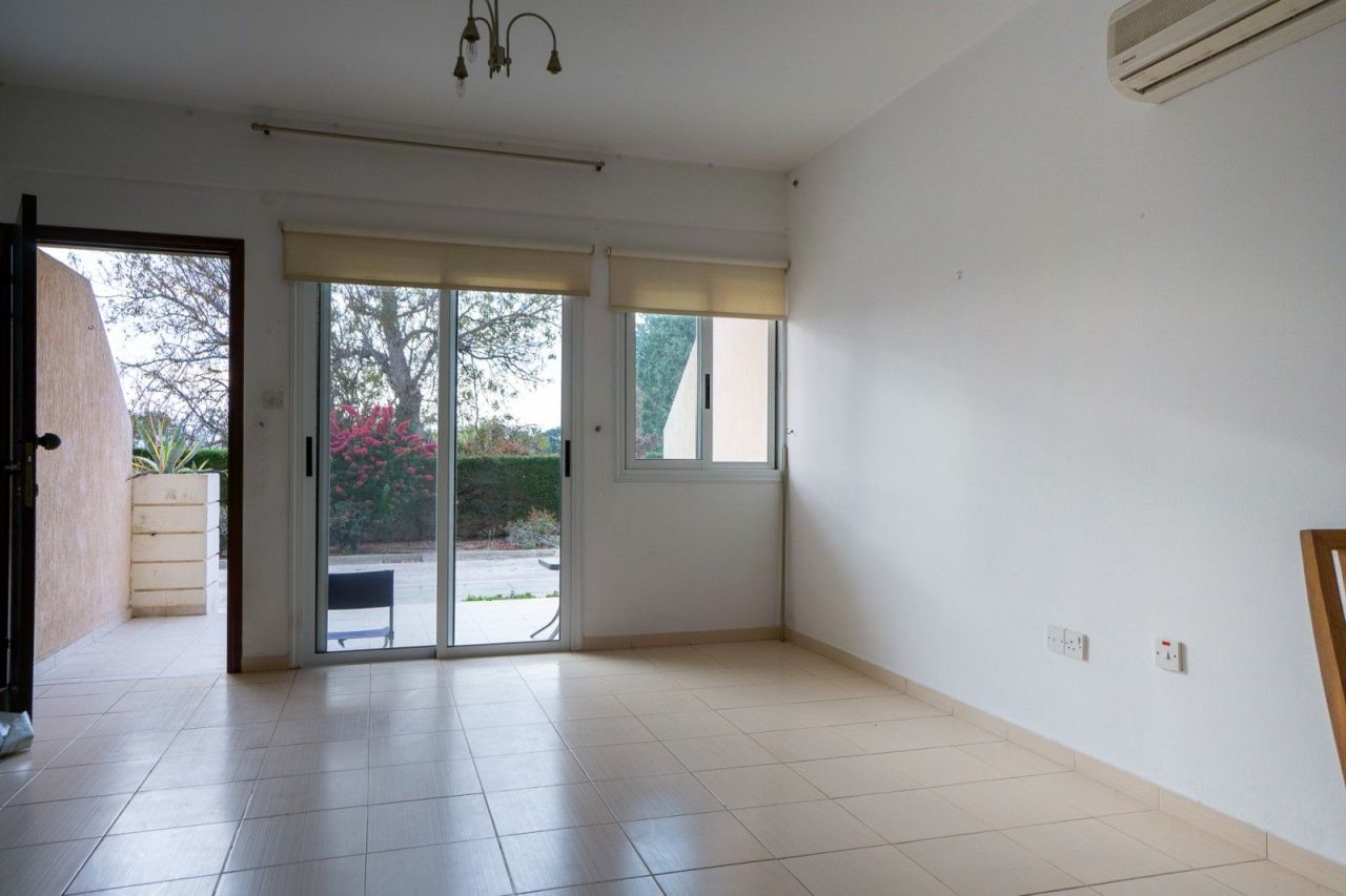 Townhouse in Paphos, Cyprus, 100 m² - picture 3