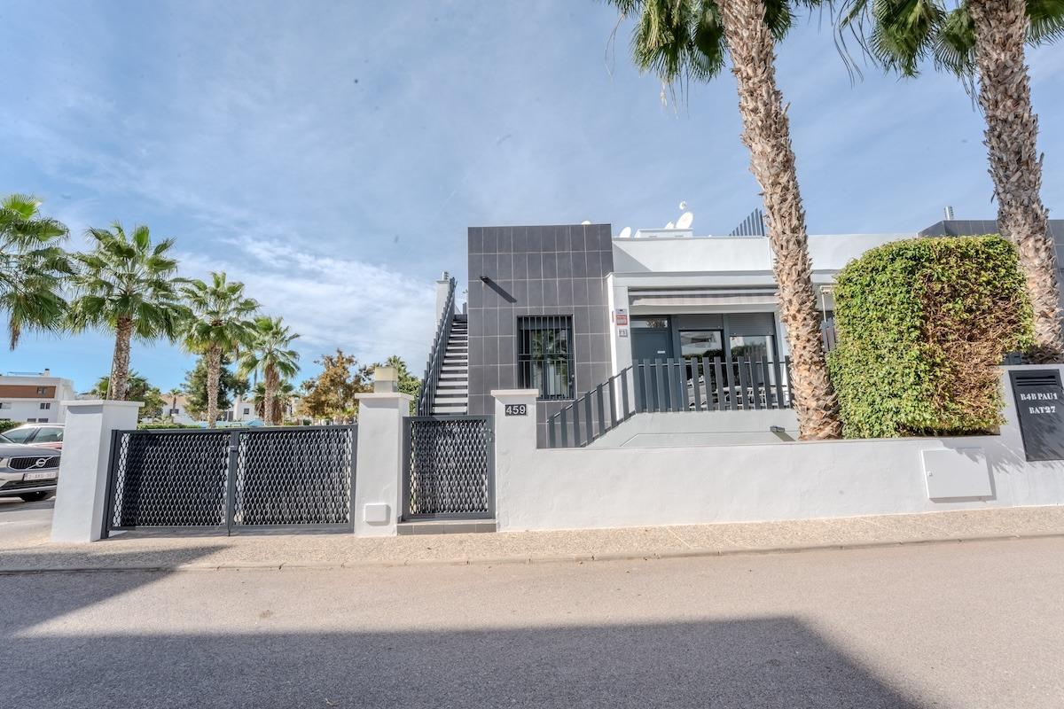 Maison à Orihuela Costa, Espagne, 61 m² - image 1