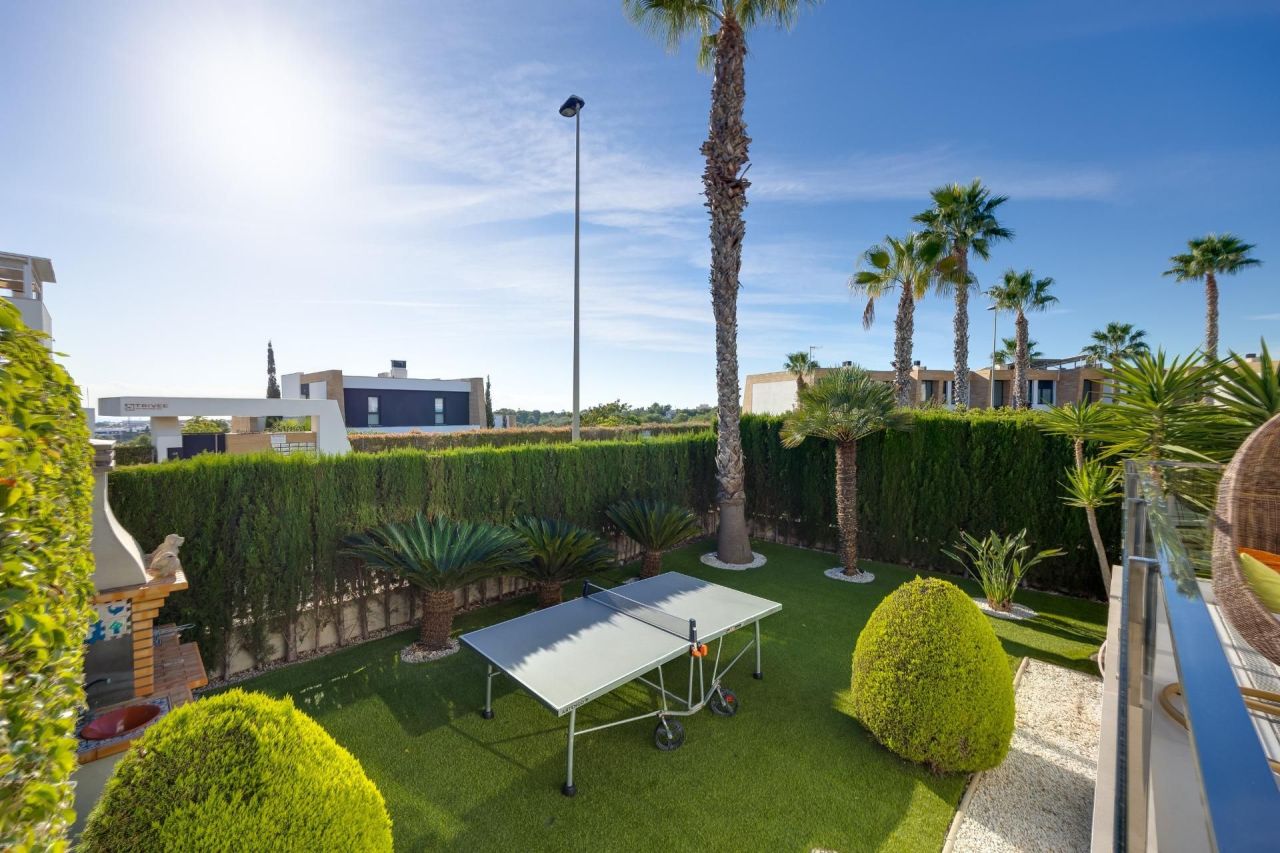 Casa en Orihuela Costa, España, 98 m² - imagen 3