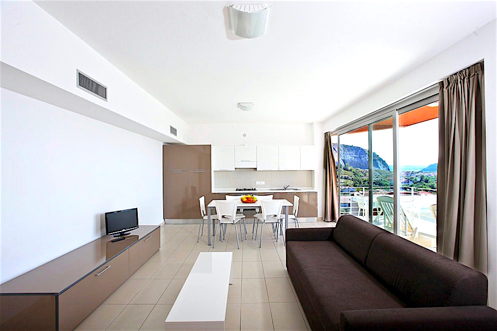 Apartment in Praia a Mare, Italy, 72 m² - picture 2