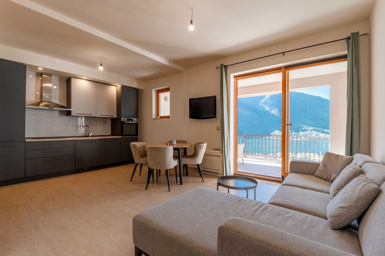 Appartement à Dobrota, Monténégro, 106 m² - image 4