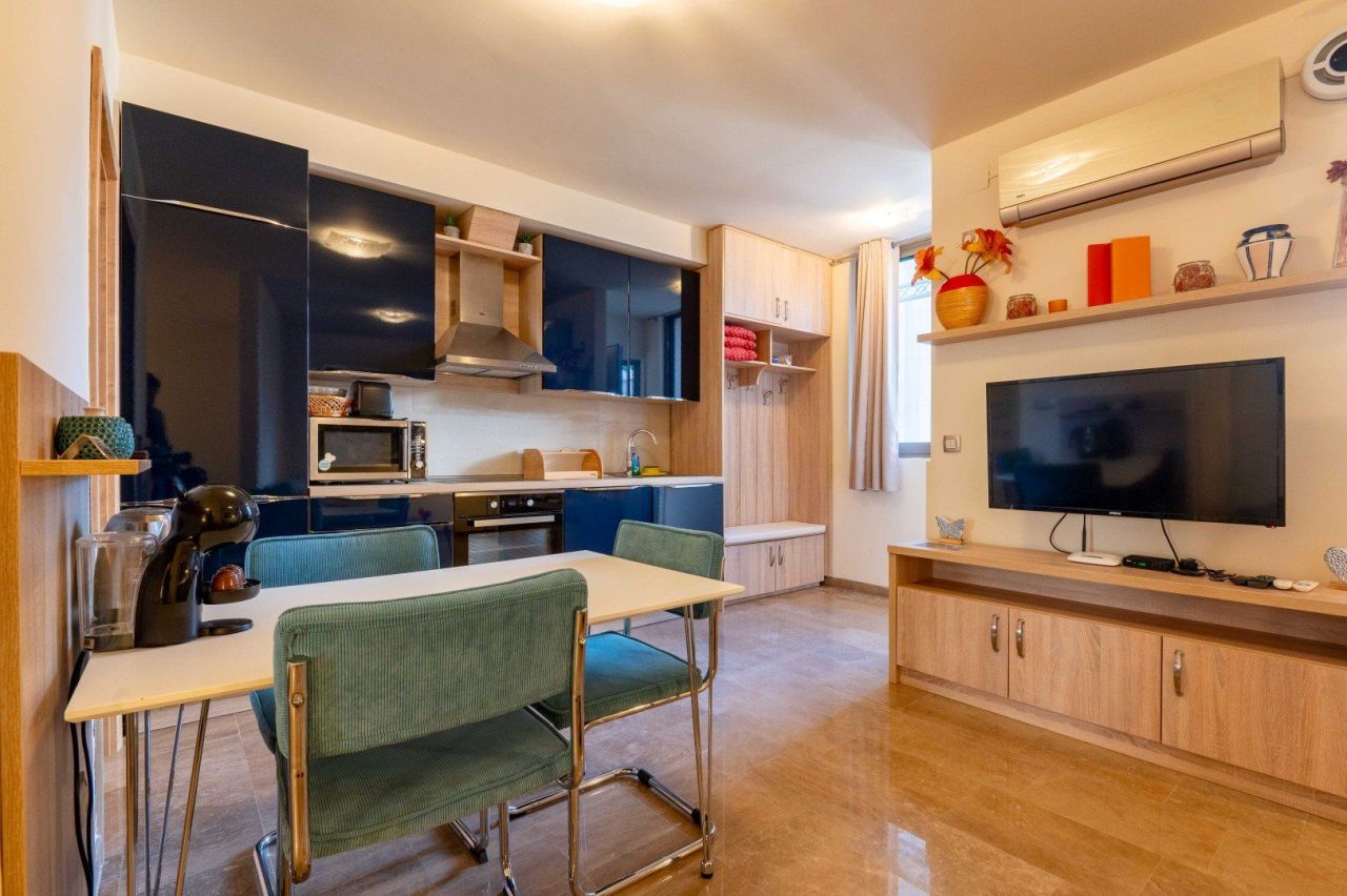 Appartamenti a Dobrota, Montenegro, 87 m² - foto 4