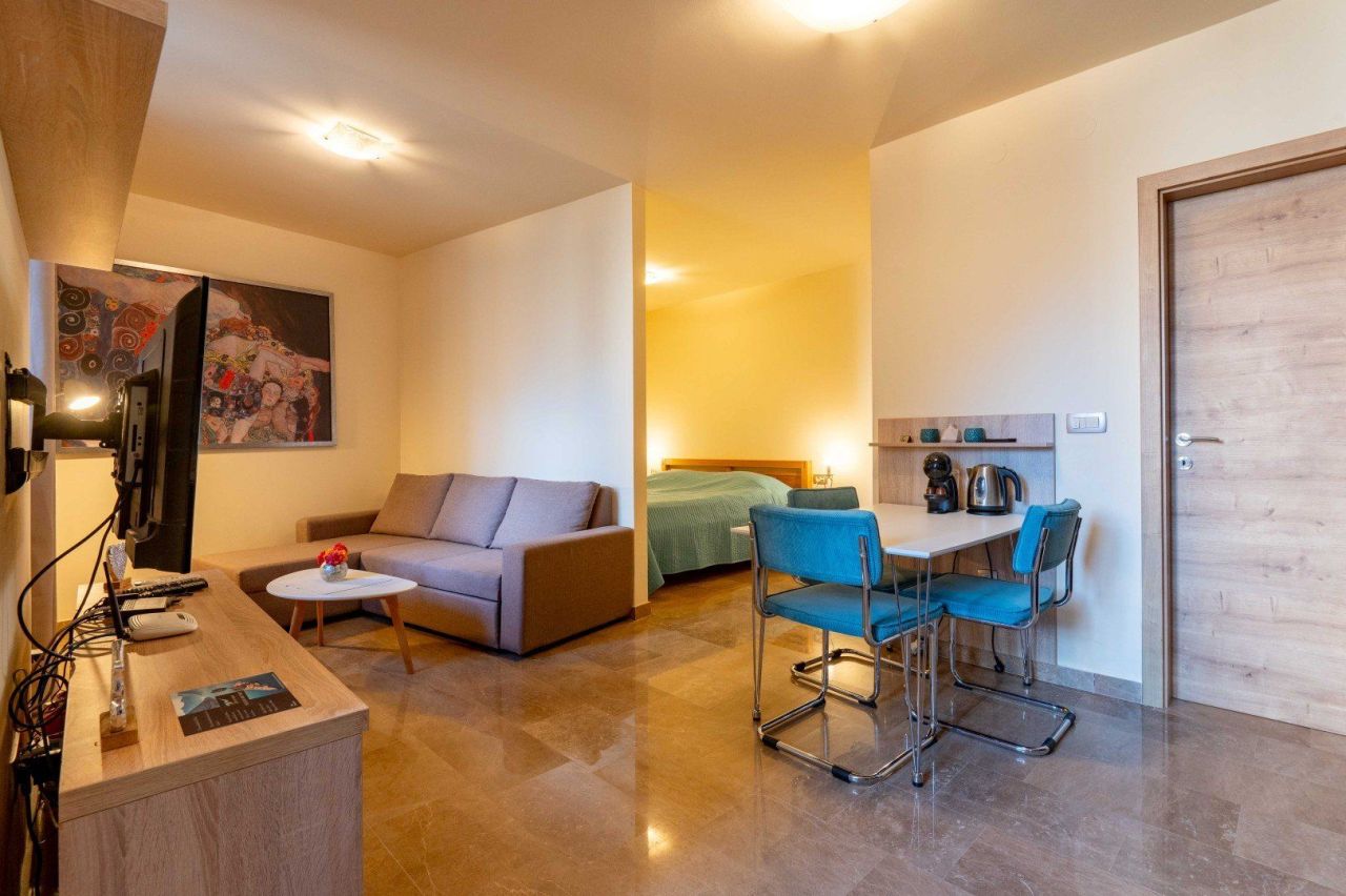 Appartamenti a Dobrota, Montenegro, 87 m² - foto 5