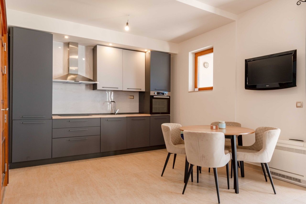 Appartement à Dobrota, Monténégro, 106 m² - image 9