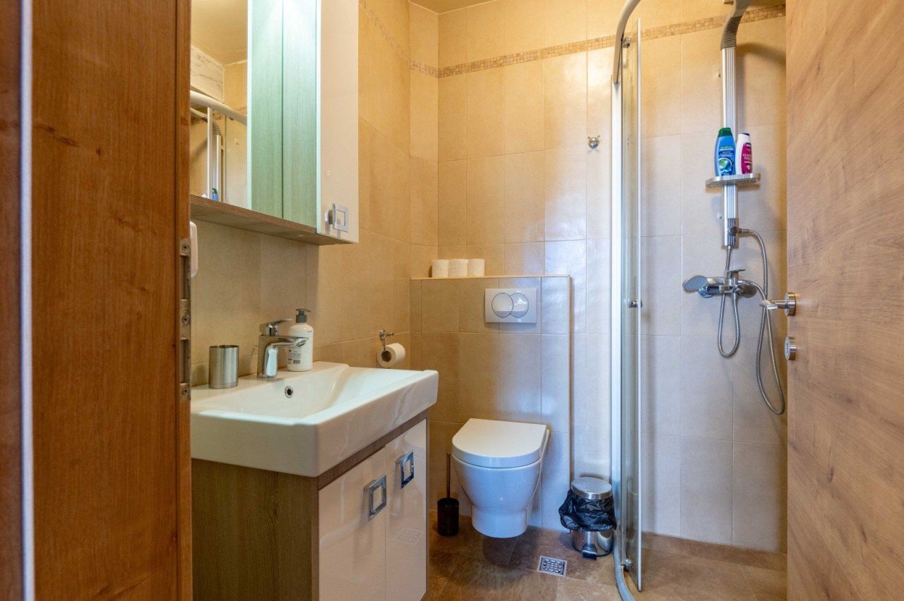 Appartamenti a Dobrota, Montenegro, 87 m² - foto 15