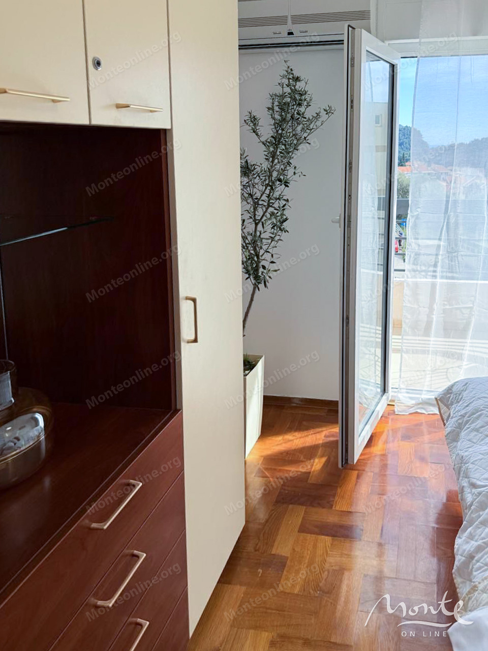 Apartment in Petrovac, Montenegro, 26 m² - picture 6