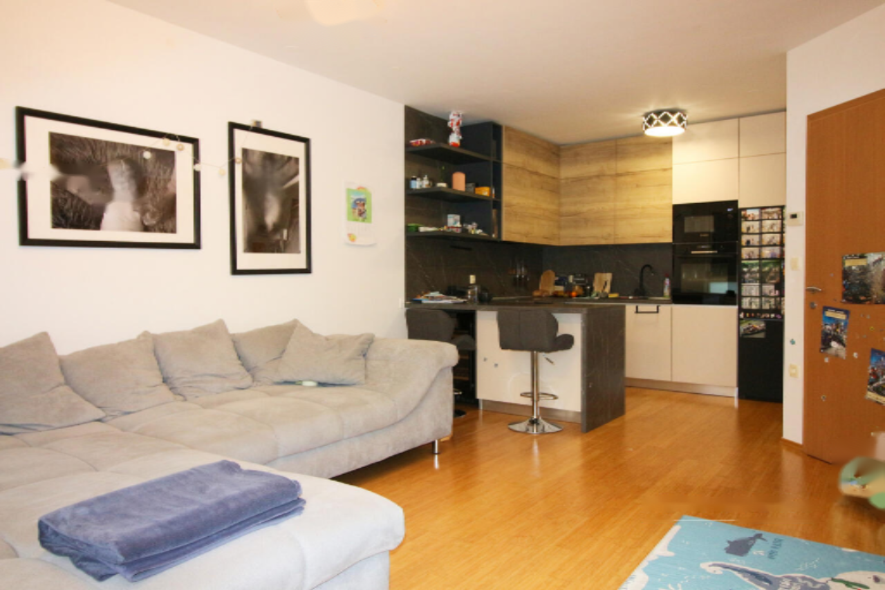 Piso en Liubliana, Eslovenia, 127 m² - imagen 1