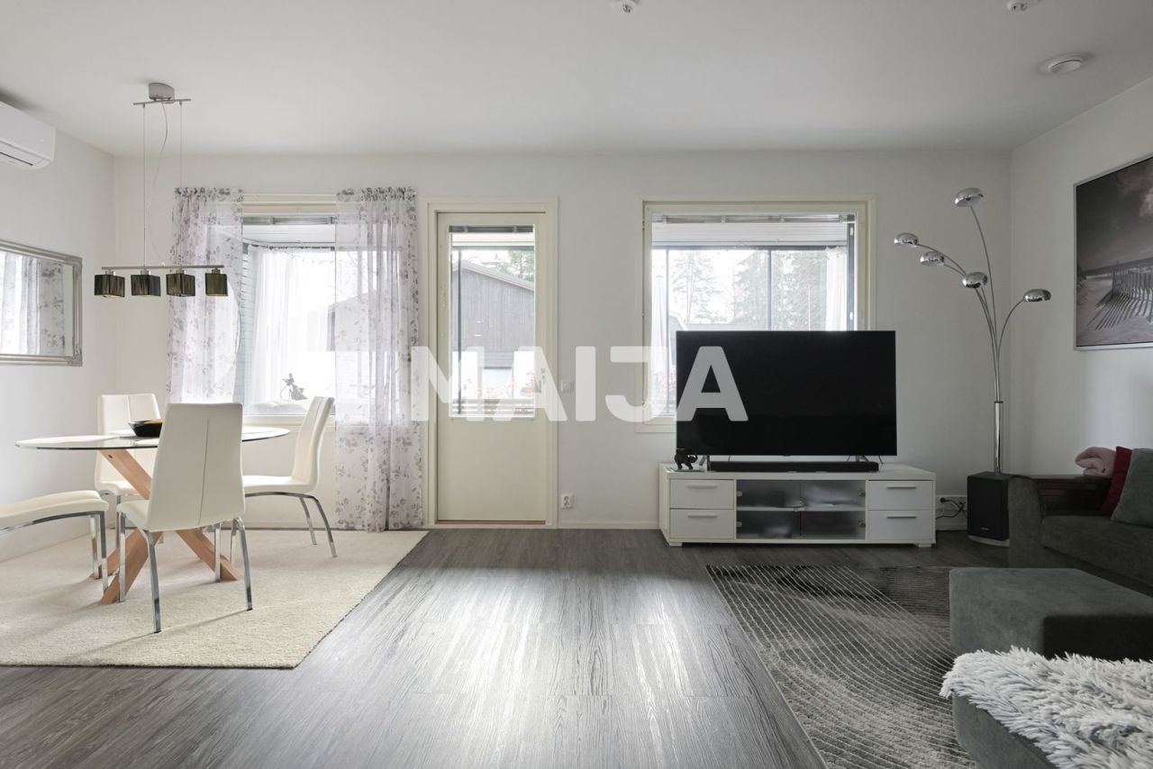 Casa en Vantaa, Finlandia, 55 m² - imagen 8