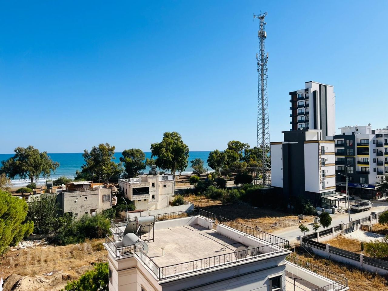 Flat in Mersin, Turkey, 45 m² - picture 1