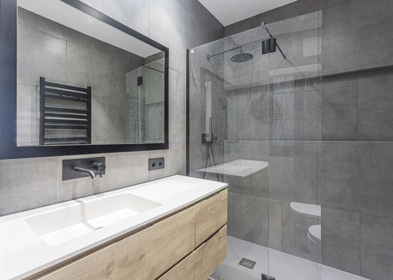 Flat in Barcelona, Spain, 94 m² - picture 7