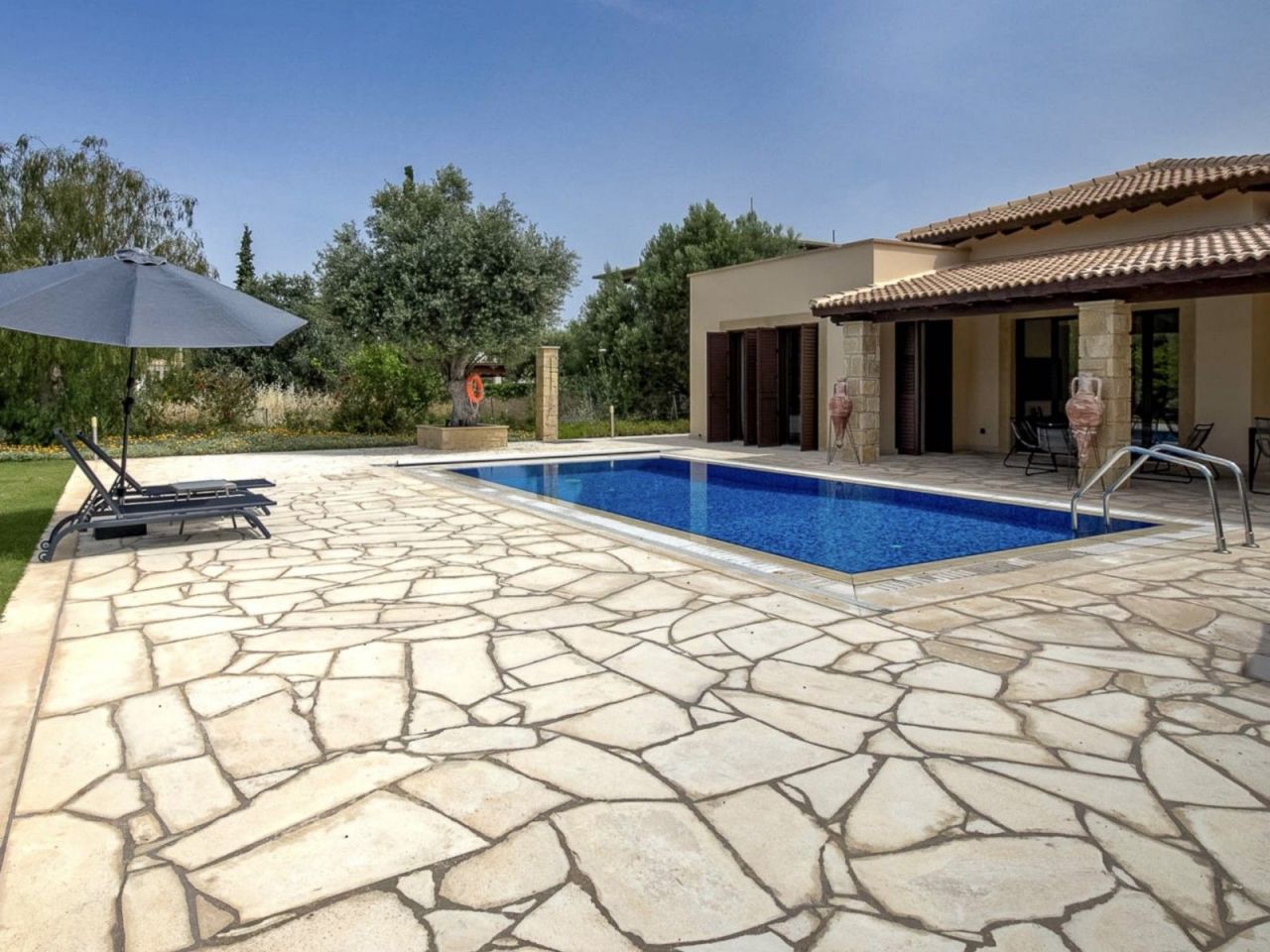 Bungalow in Paphos, Cyprus, 136 m² - picture 1