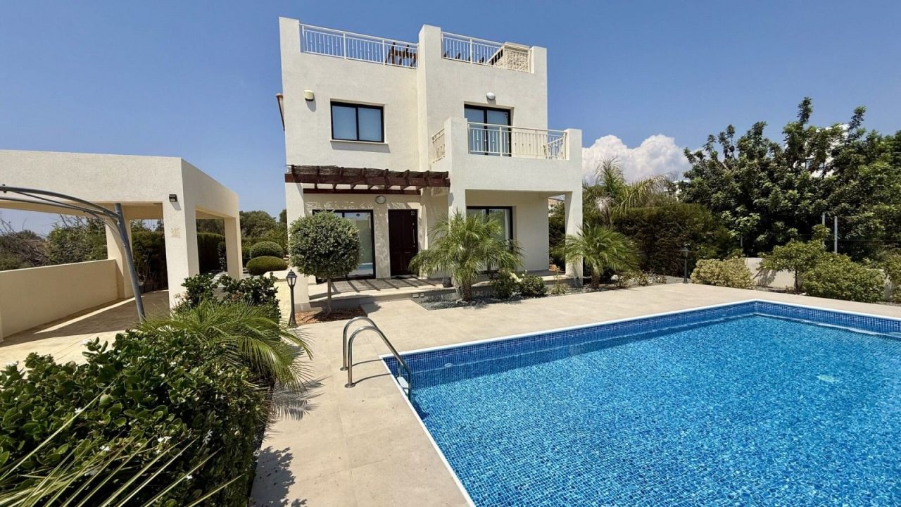 Villa in Paphos, Cyprus, 174 m² - picture 1