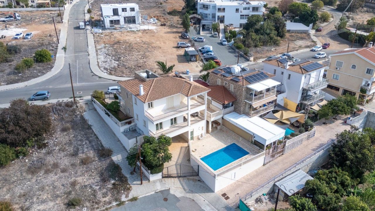 Villa en Pafos, Chipre, 233 m² - imagen 2