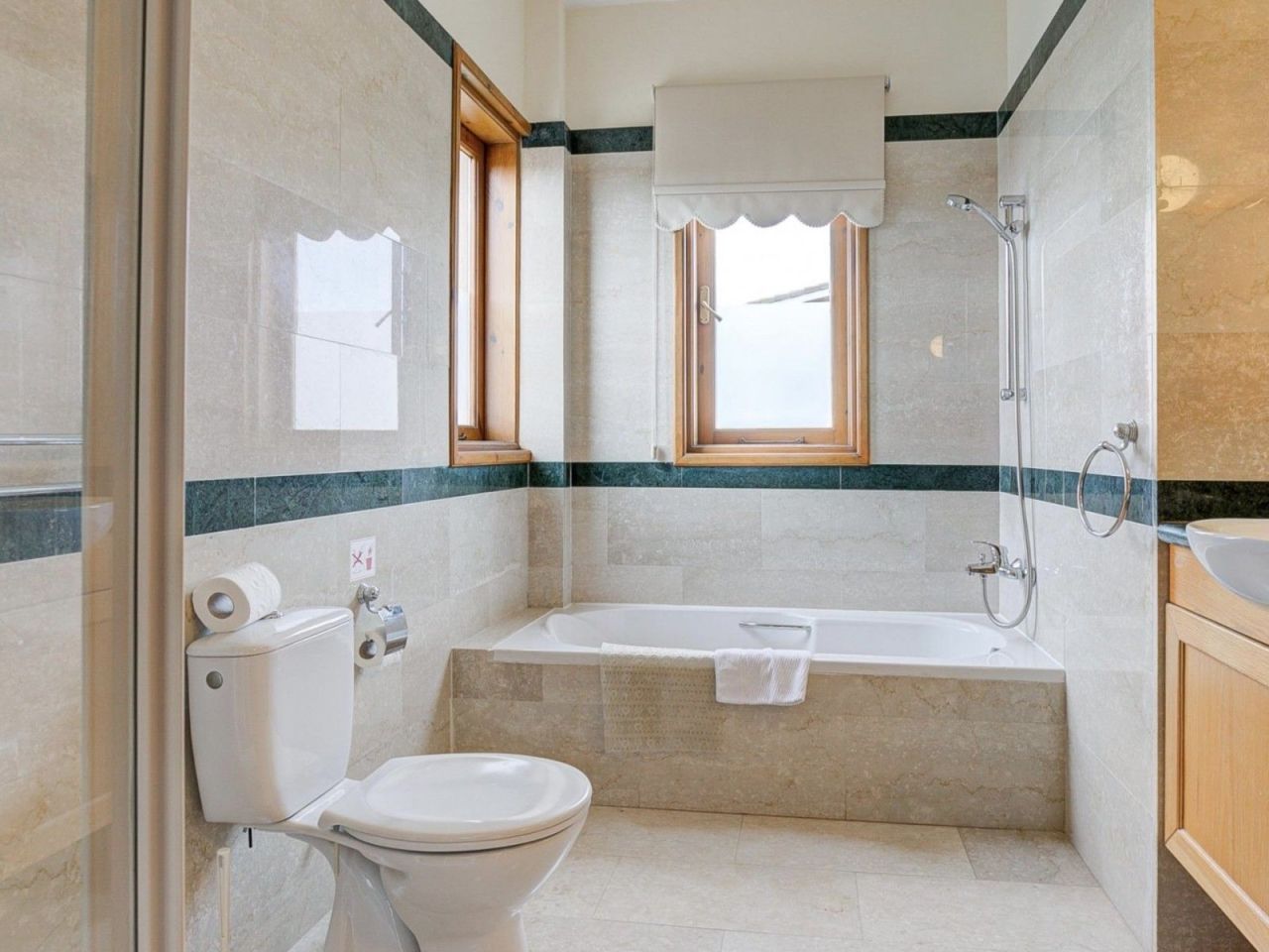 Villa in Paphos, Cyprus, 151 m² - picture 18