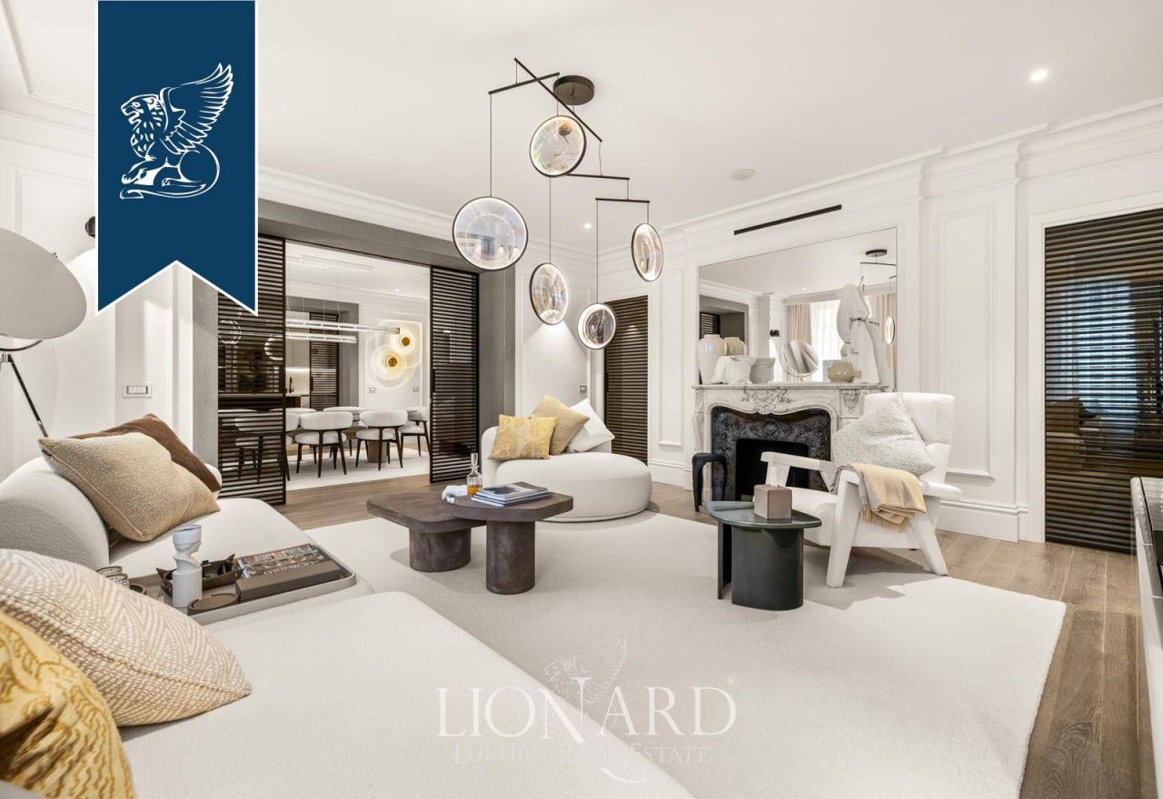 Appartement à Florence, Italie, 260 m² - image 1