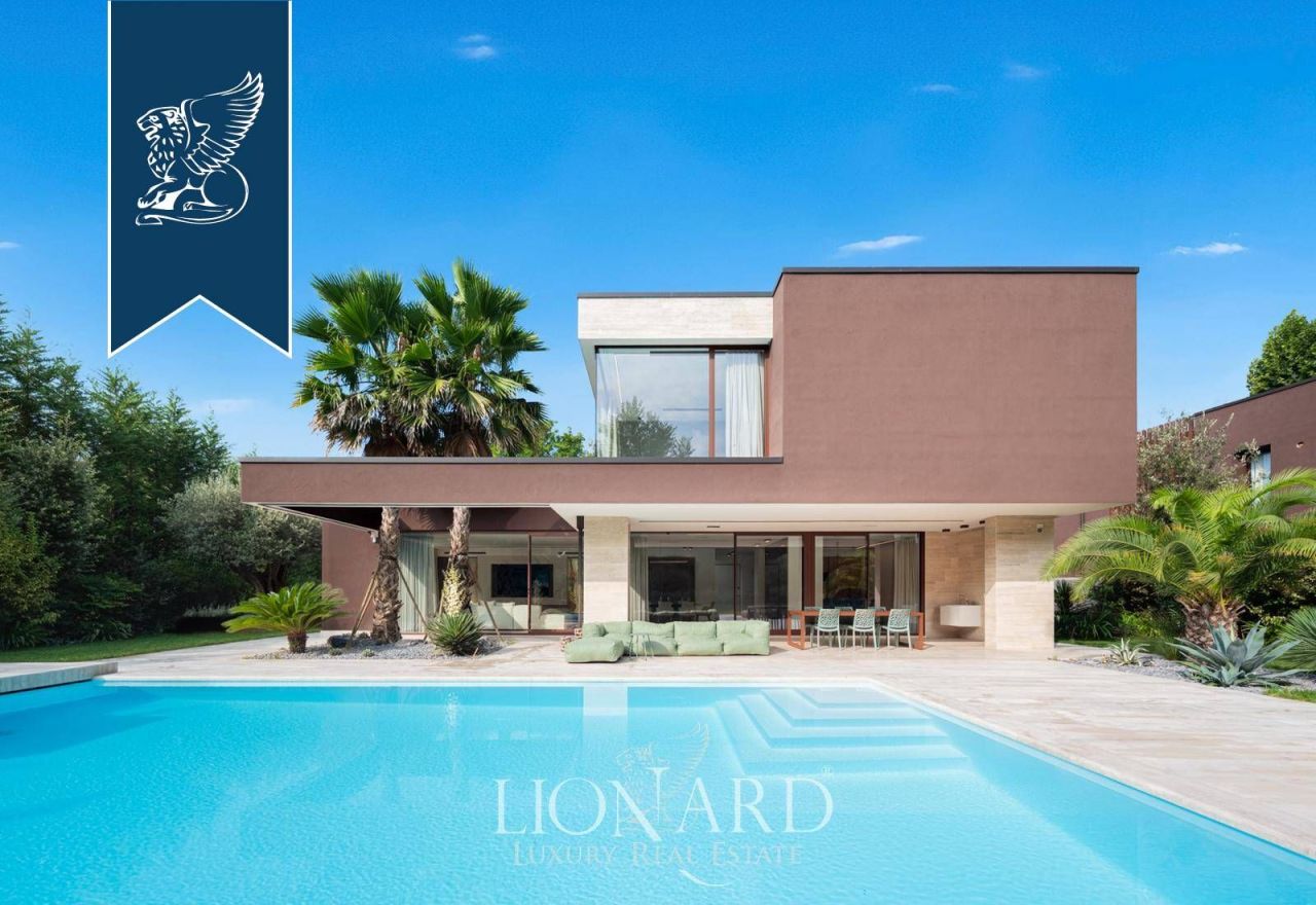 Villa à Padoue, Italie, 350 m² - image 2