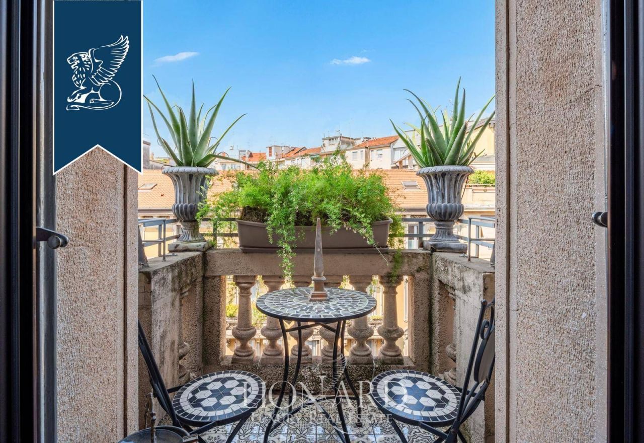 Apartment in Milan, Italy, 240 m² - picture 8