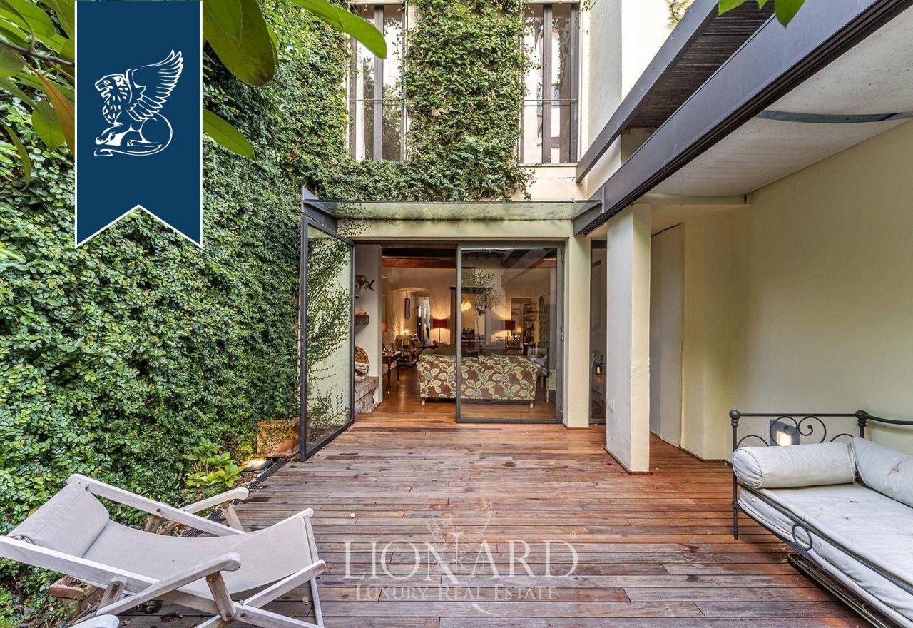 Apartment in Florence, Italy, 210 m² - picture 9