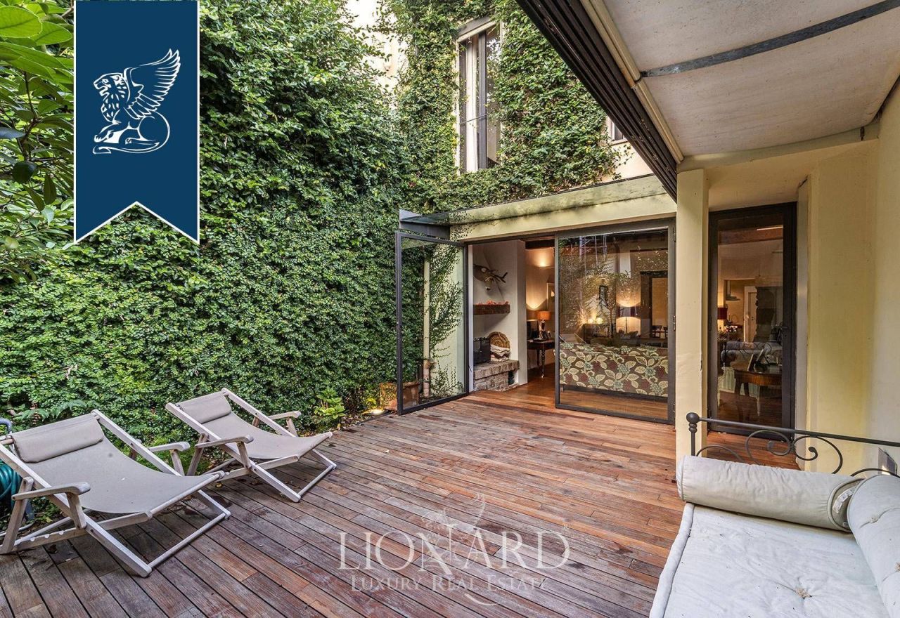 Apartment in Florence, Italy, 210 m² - picture 10