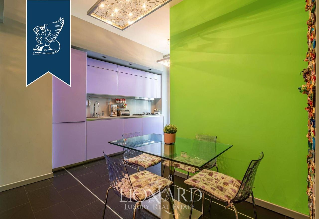 Apartment in Milan, Italy, 220 m² - picture 10