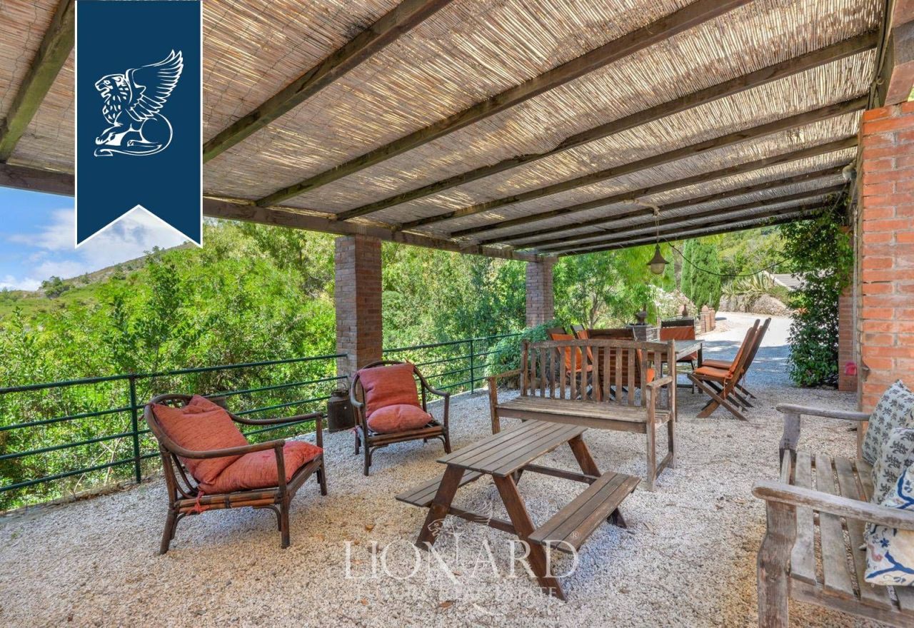 Villa à Livourne, Italie, 410 m² - image 11