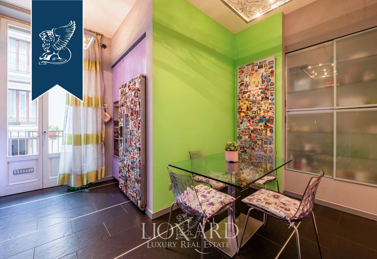 Apartment in Milan, Italy, 220 m² - picture 11