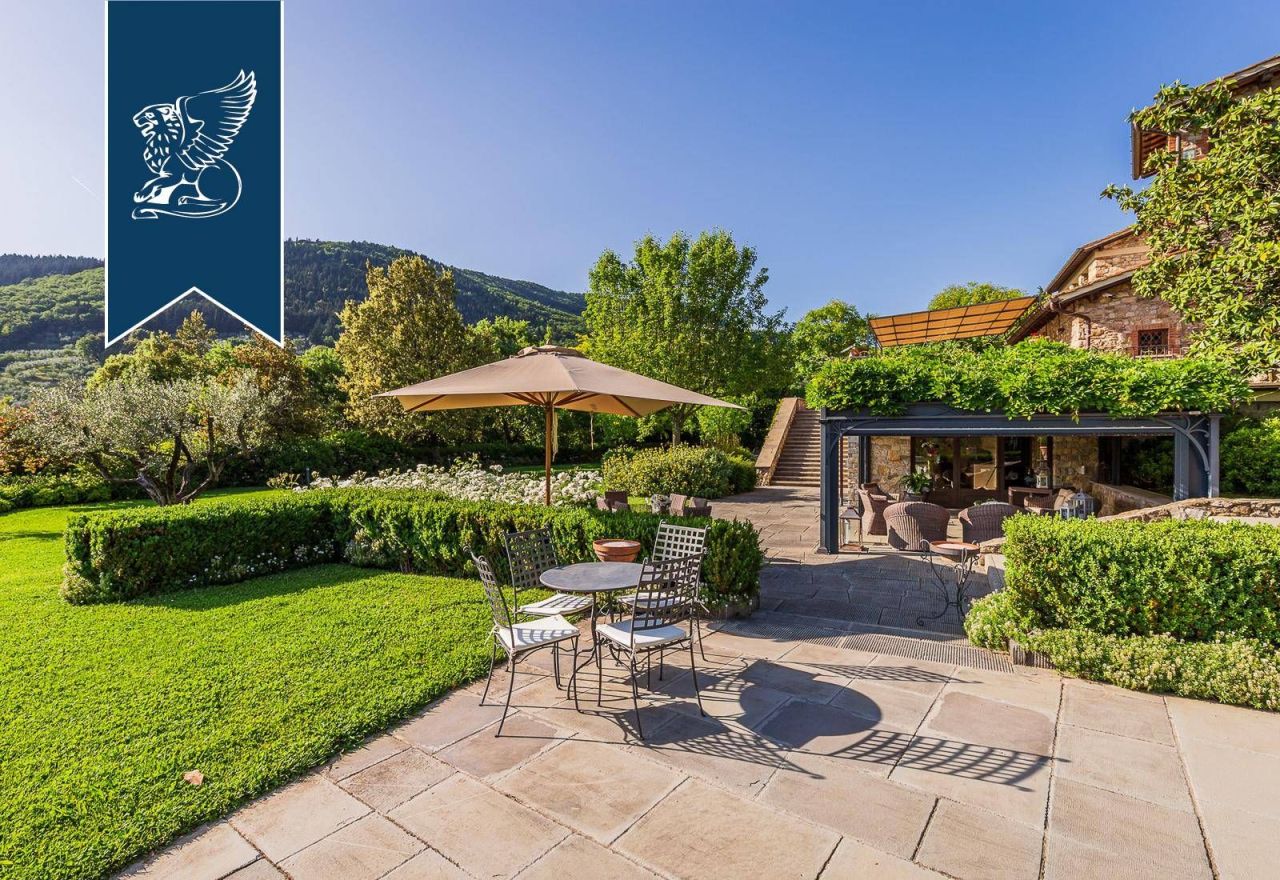 Villa en Prato, Italia, 600 m² - imagen 16