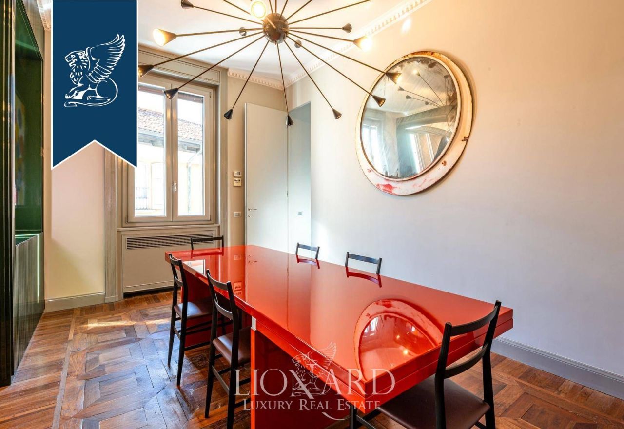 Apartment in Milan, Italy, 236 m² - picture 16