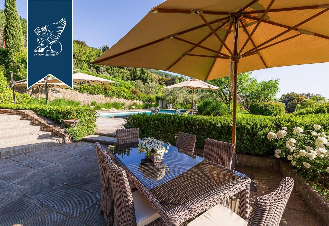 Villa en Prato, Italia, 600 m² - imagen 17