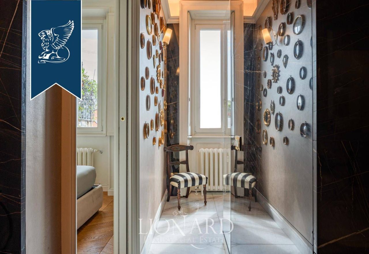 Apartment in Milan, Italy, 240 m² - picture 17