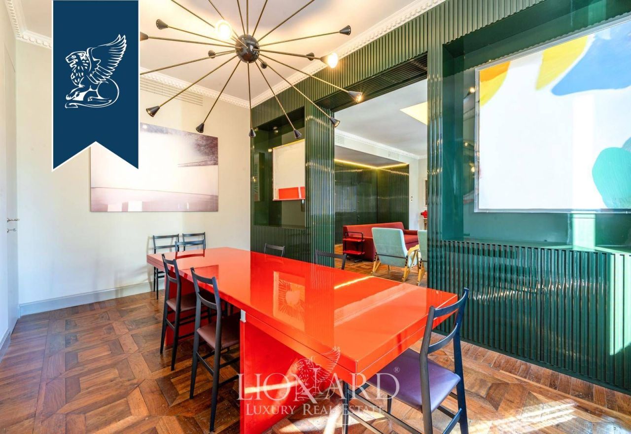 Apartment in Milan, Italy, 236 m² - picture 18