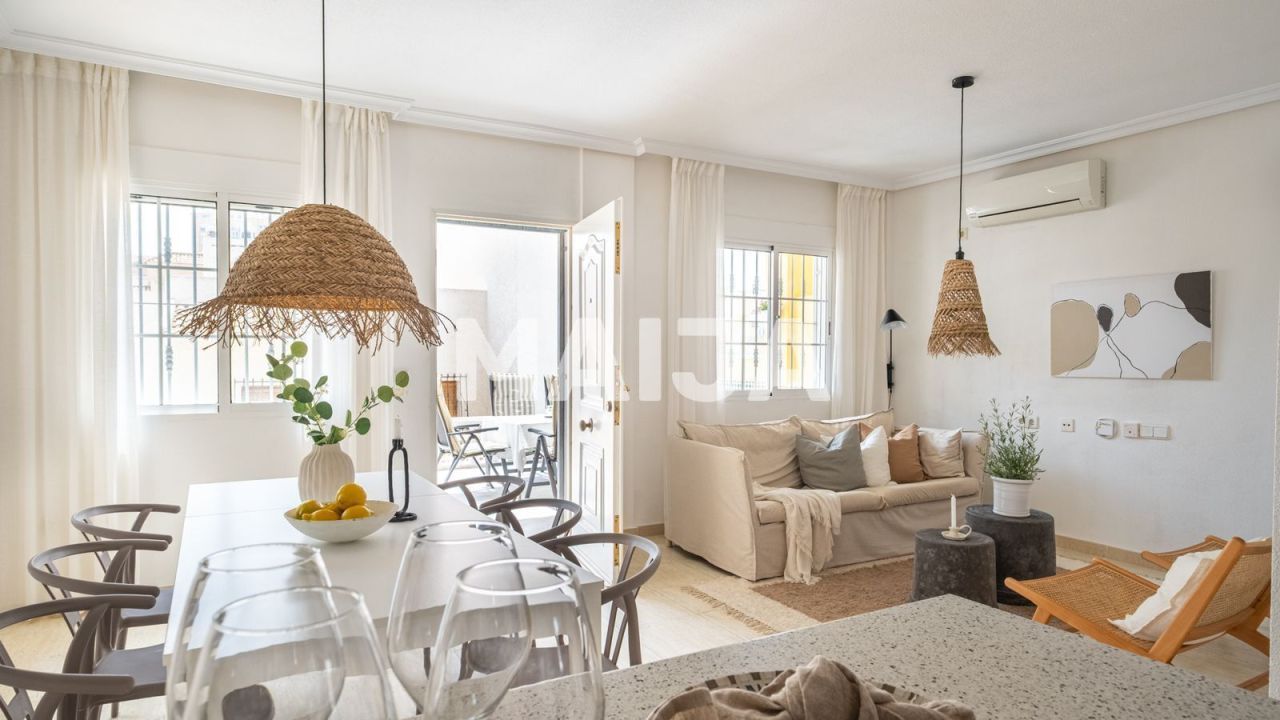 Maison à Torrevieja, Espagne, 99 m² - image 3