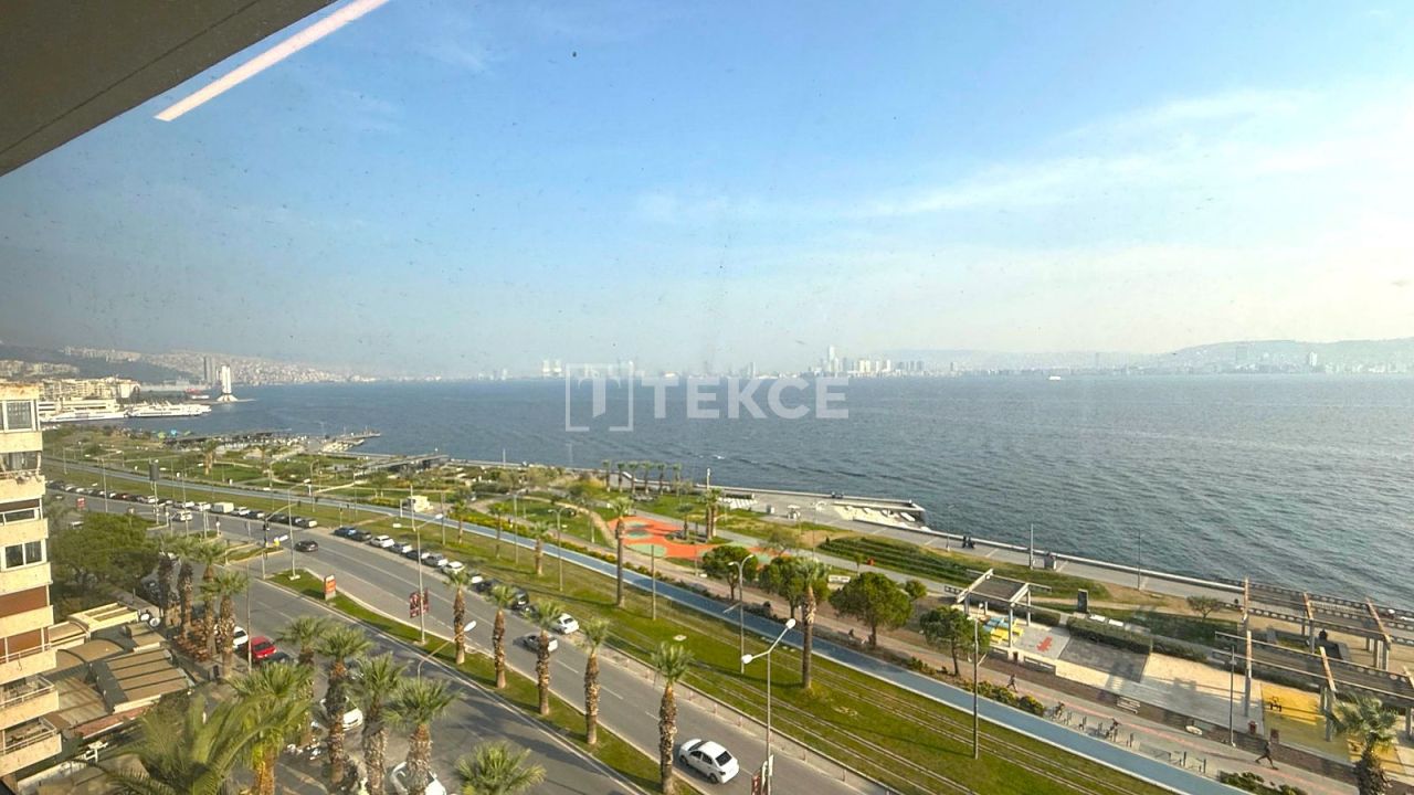 Apartment Karşıyaka, Türkei, 145 m² - Foto 1