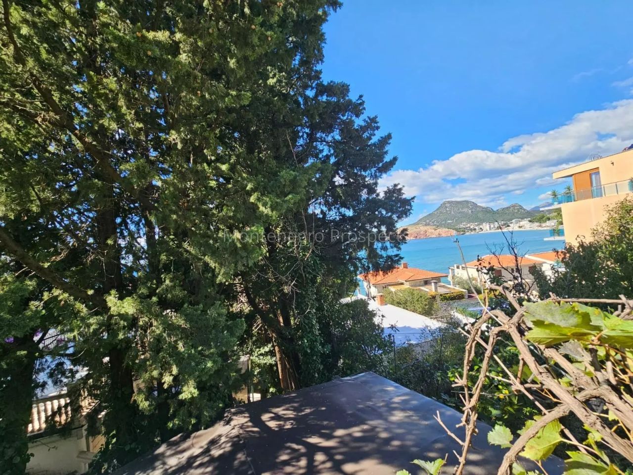 Land in Sutomore, Montenegro, 928 m² - picture 1