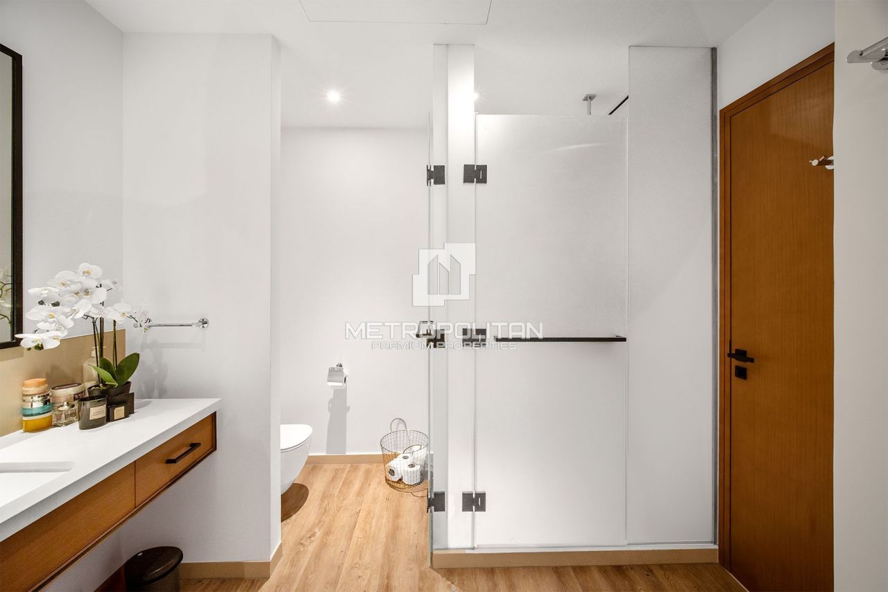 Apartment in Dubai, UAE, 239 m² - picture 17