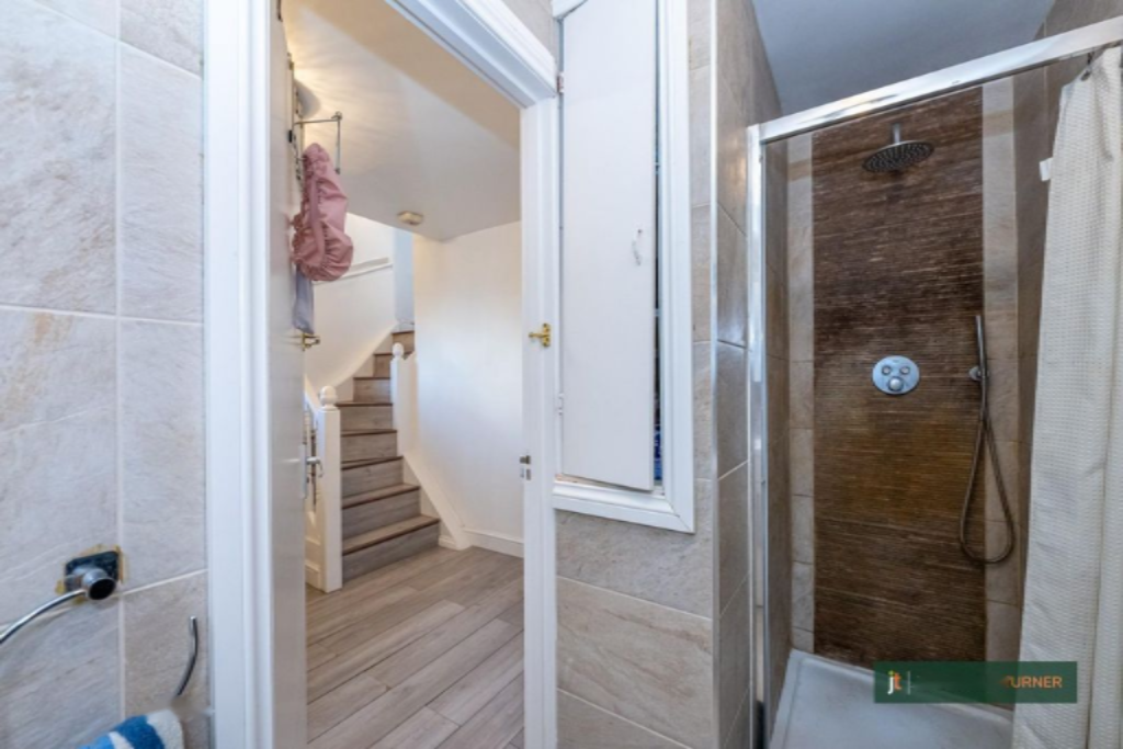 Flat in London, United Kingdom, 57 m² - picture 1