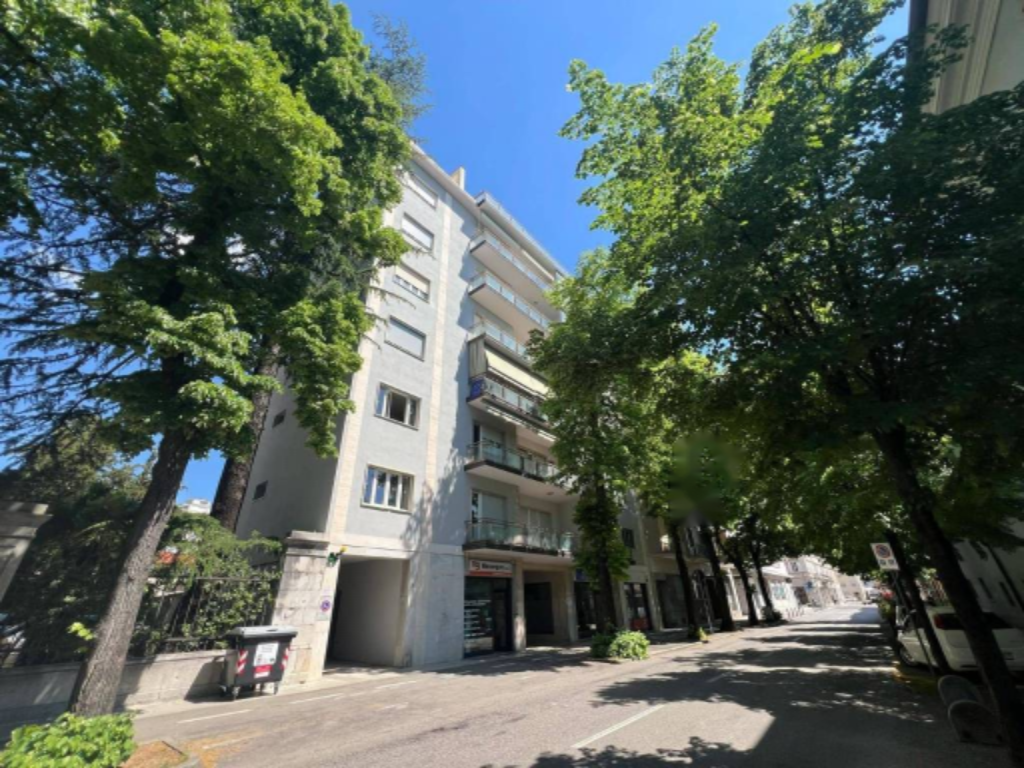 Piso en Gorizia, Italia, 165 m² - imagen 2