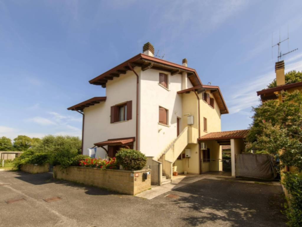 Flat in Gorizia, Italy, 84 m² - picture 2