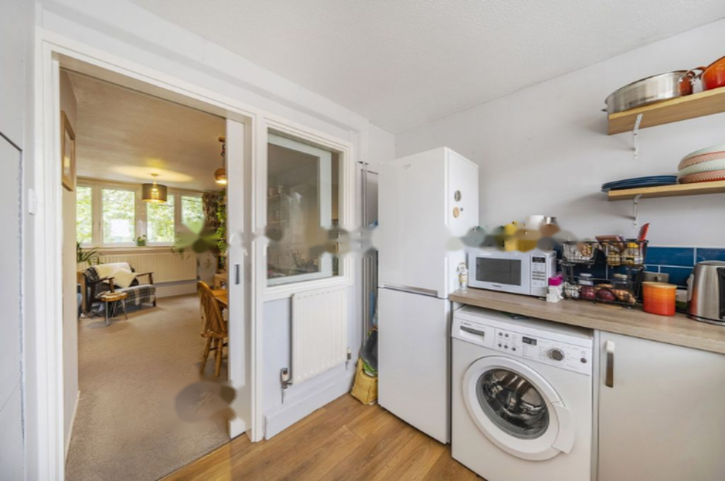 Flat in London, United Kingdom, 48 m² - picture 3