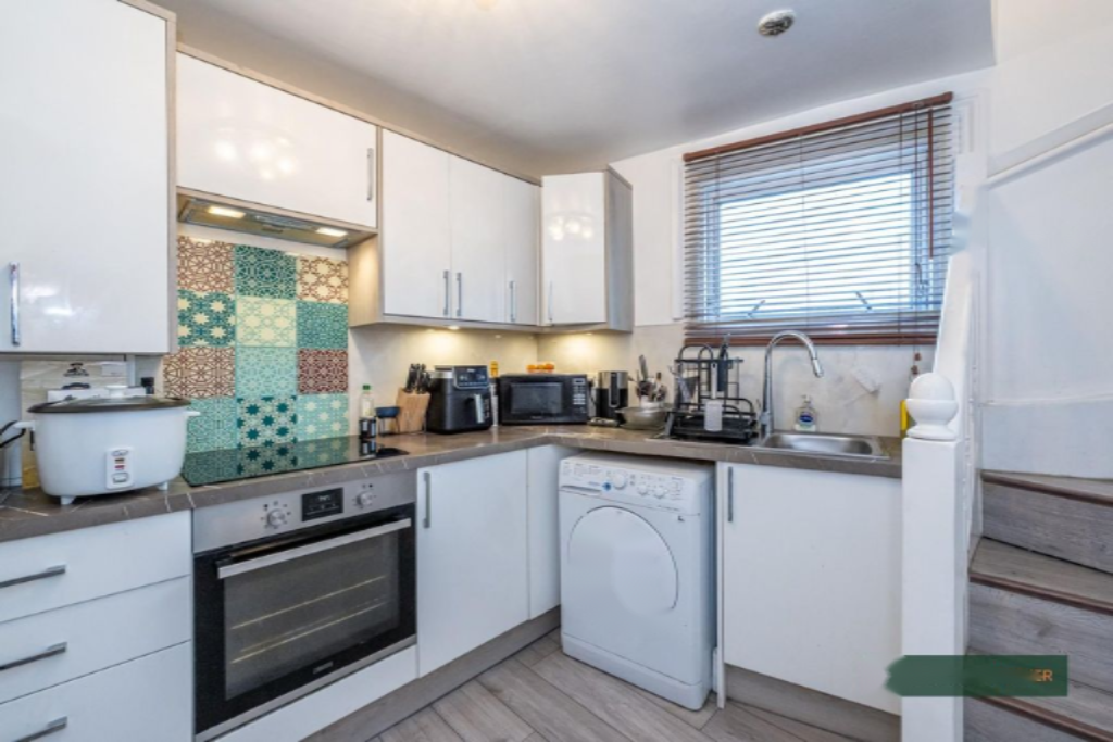 Flat in London, United Kingdom, 57 m² - picture 6