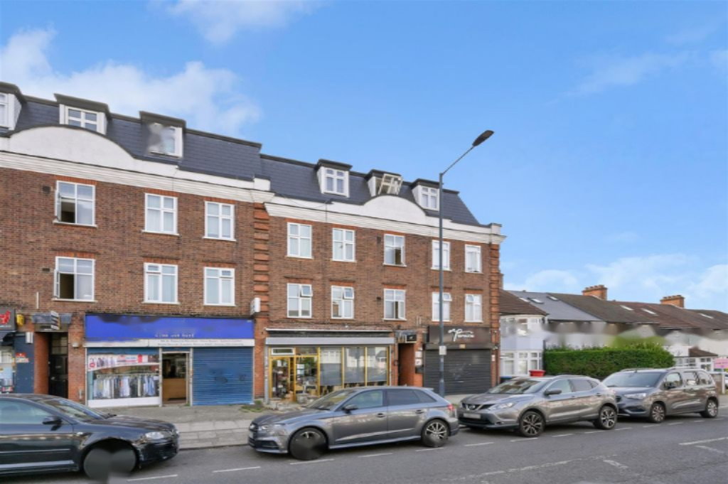 Flat in London, United Kingdom, 81 m² - picture 7