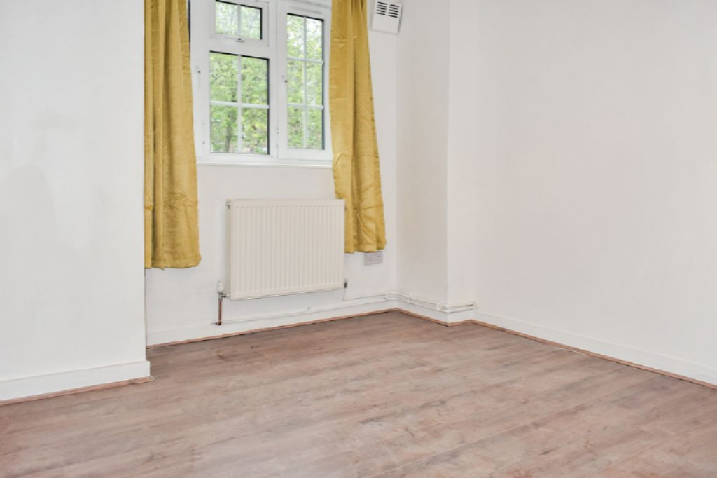 Flat in London, United Kingdom, 74 m² - picture 7