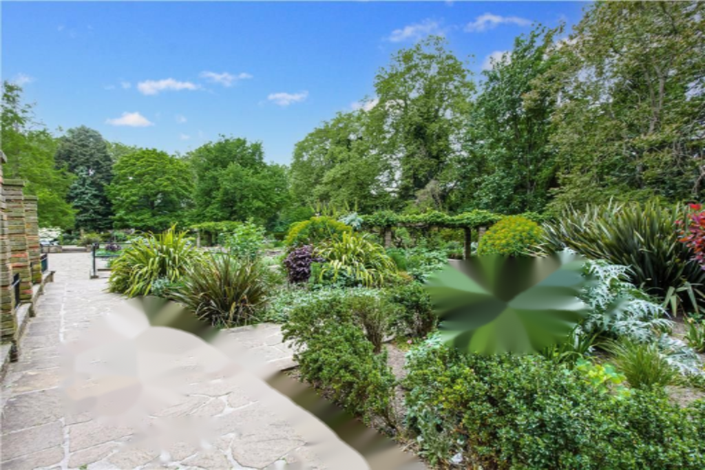 Flat in London, United Kingdom - picture 8