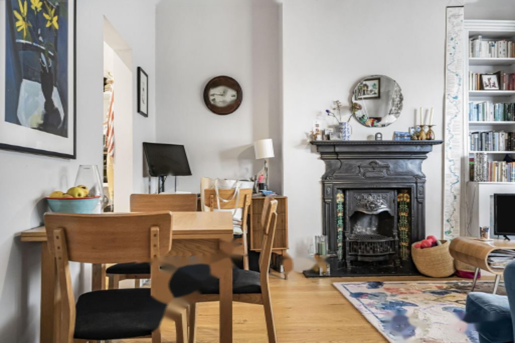 Flat in London, United Kingdom - picture 10