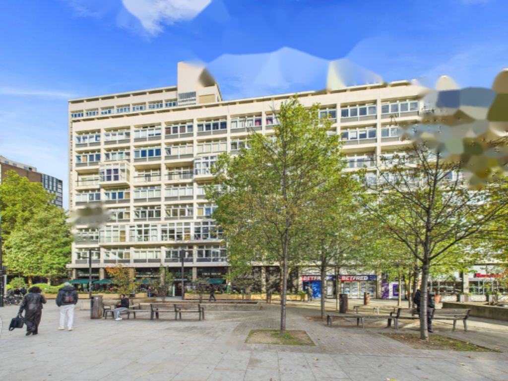 Flat in London, United Kingdom - picture 17